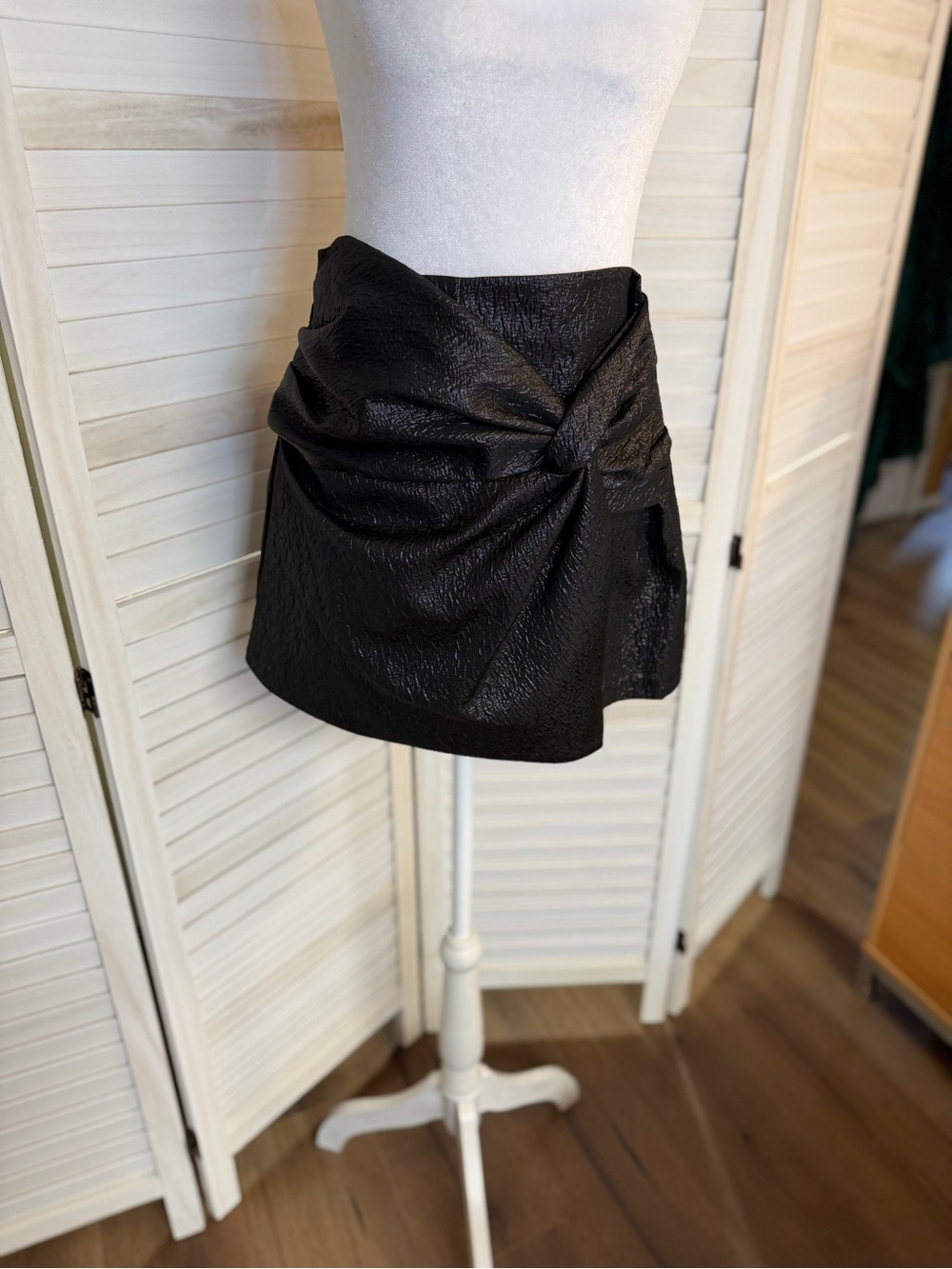 NWT Zara Mini Skirt Skort Draped Knot SHIMMER SEXY PRETTY SKORT ADORBS SZ M